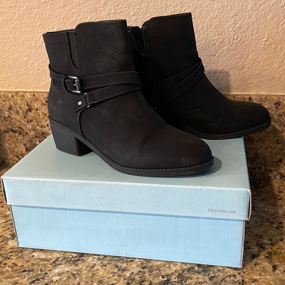 Life Stride Black Ankle Booties